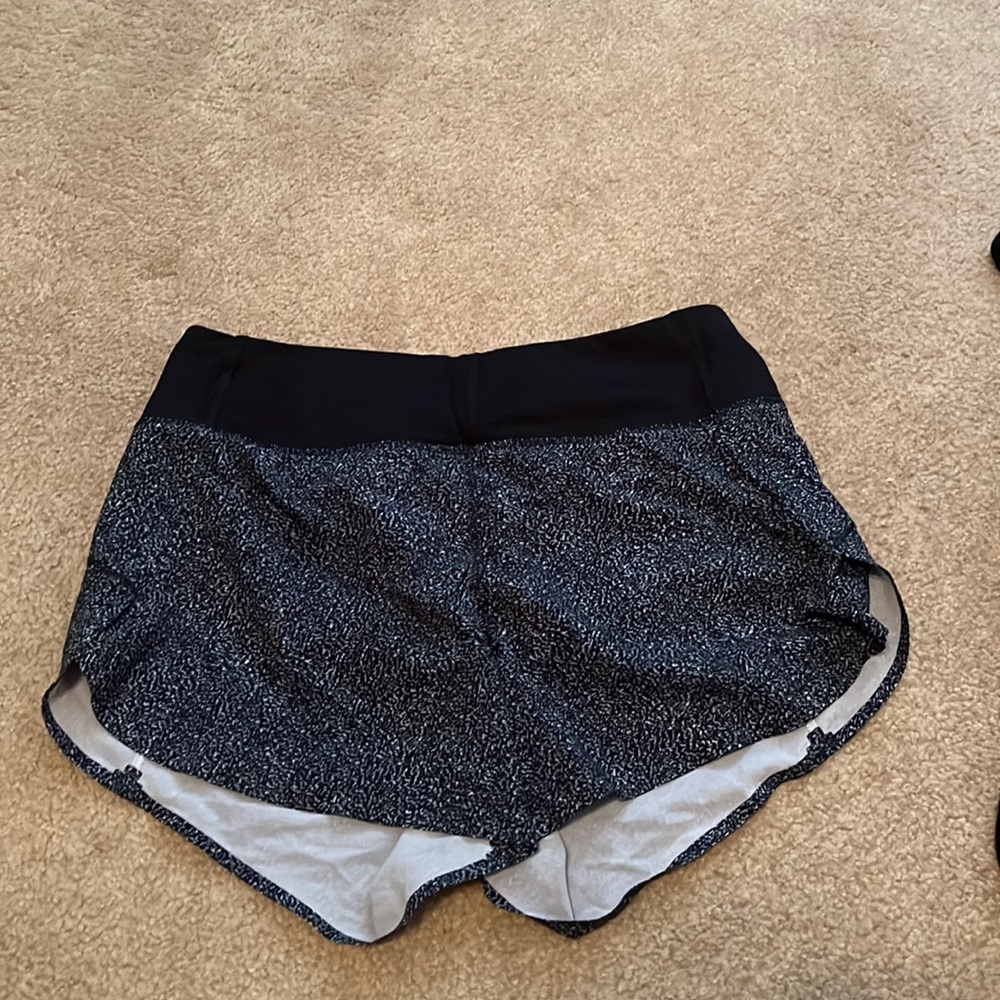 run with it 3” short athleta